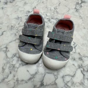 Cat and Jack size 4 baby girl sneakers